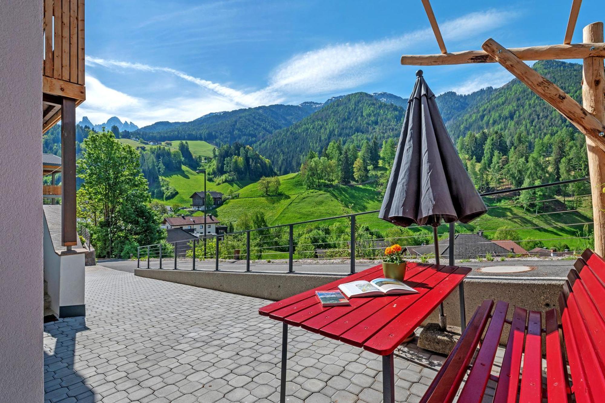 Villa Anna Villnoess San Pietro  Экстерьер фото